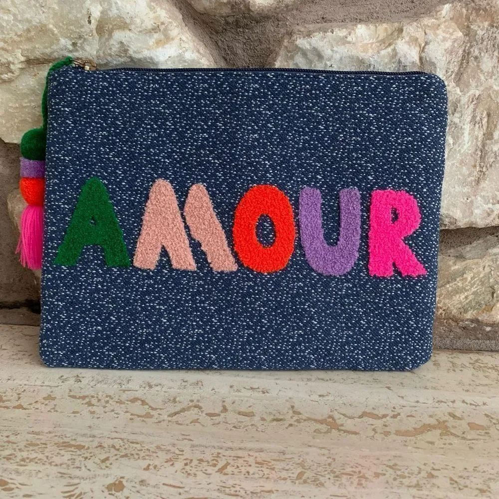 SD Amour pouch